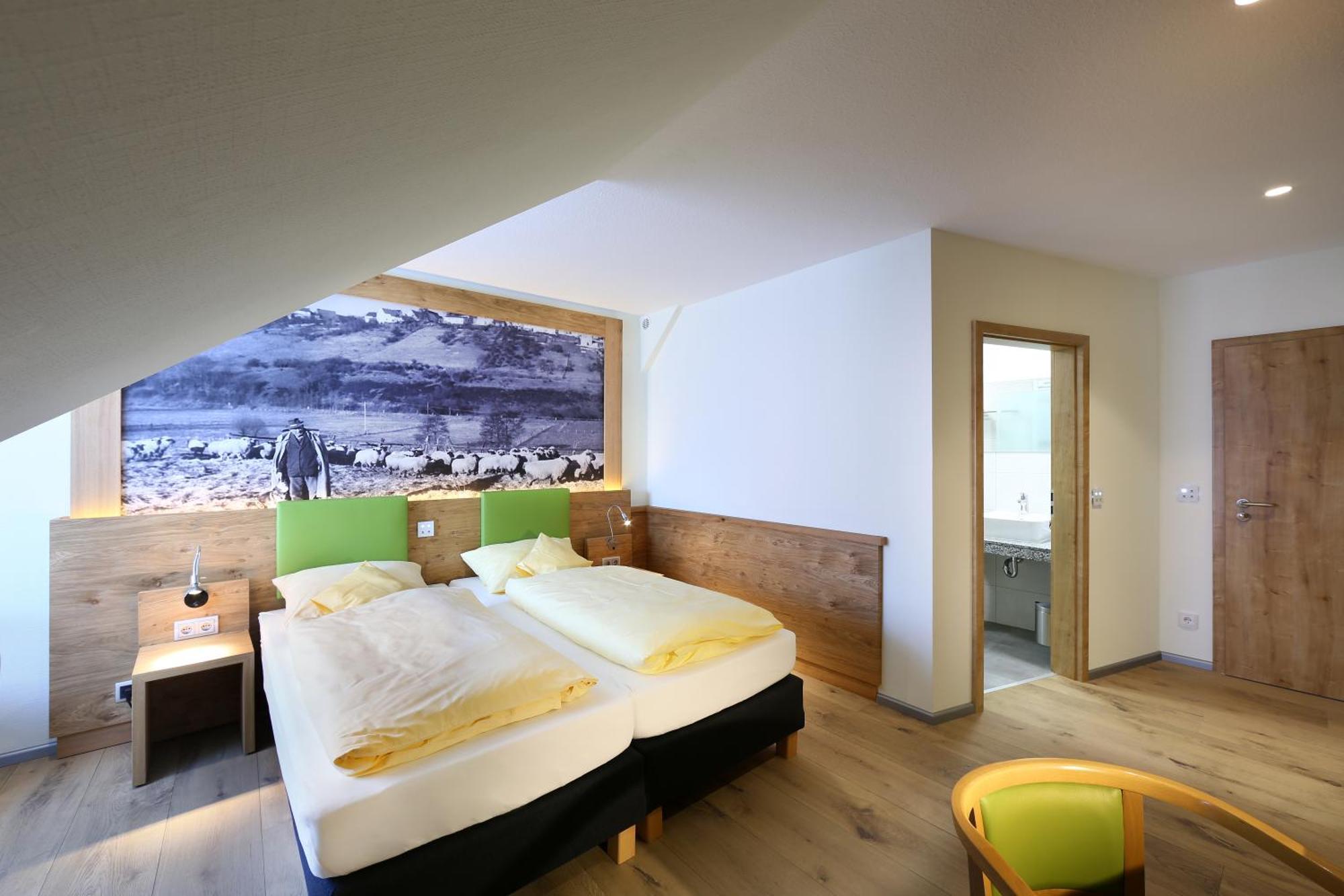 Landgasthof Kaiser Bad Wunnenberg Phòng bức ảnh